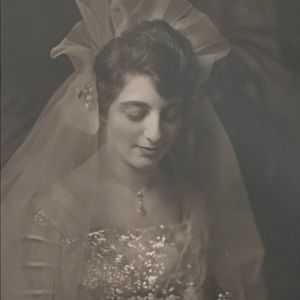 Meet your Posher, Carmen